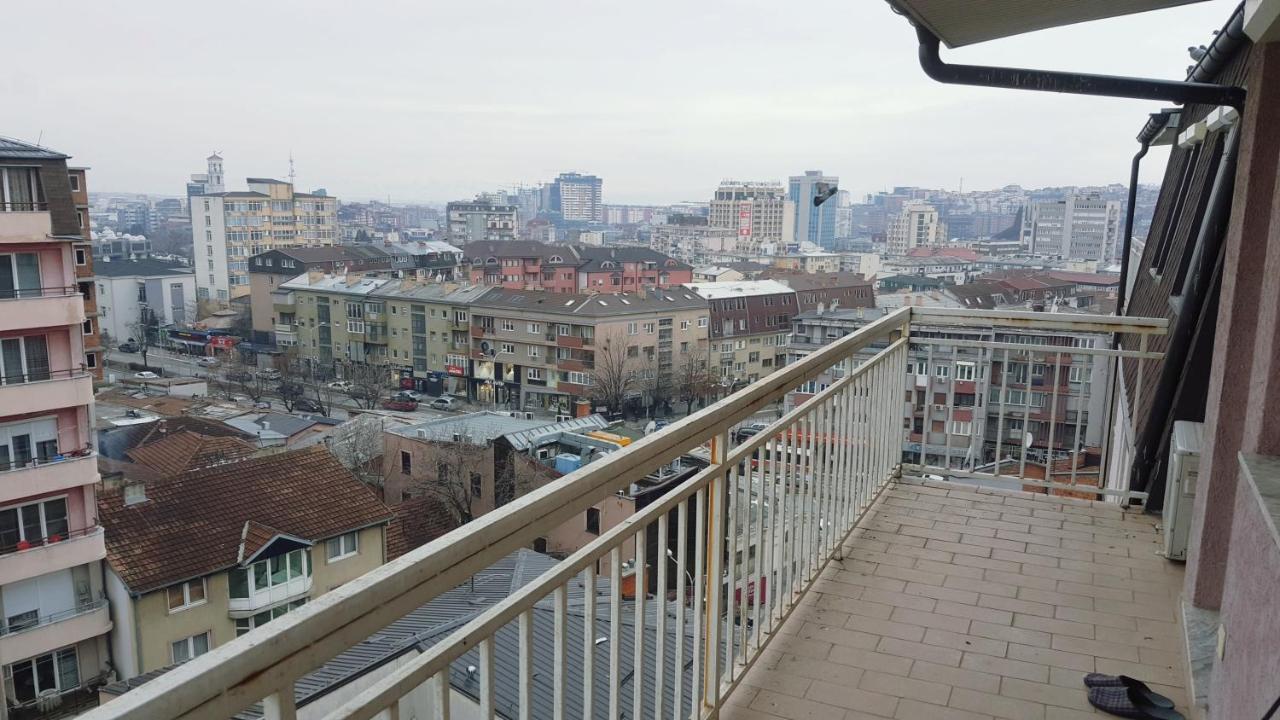 Welcoming In Prishtina Apartment Pristina Exterior photo