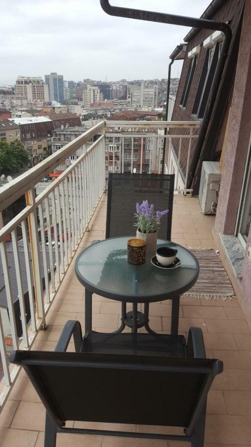 Welcoming In Prishtina Apartment Pristina Exterior photo